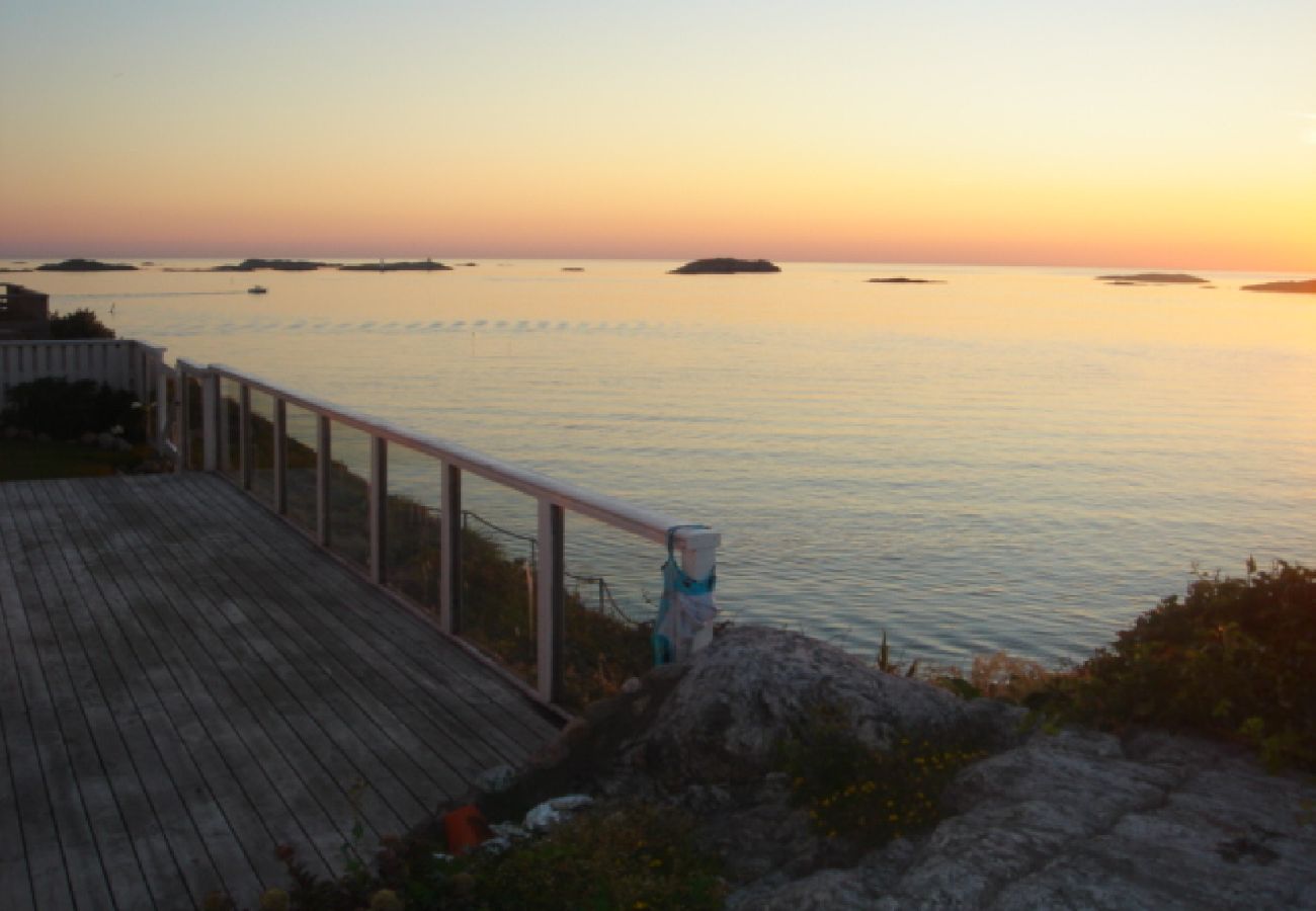 Ferienhaus in Klädesholmen - Ferienhaus direkt am Meer der Westküste