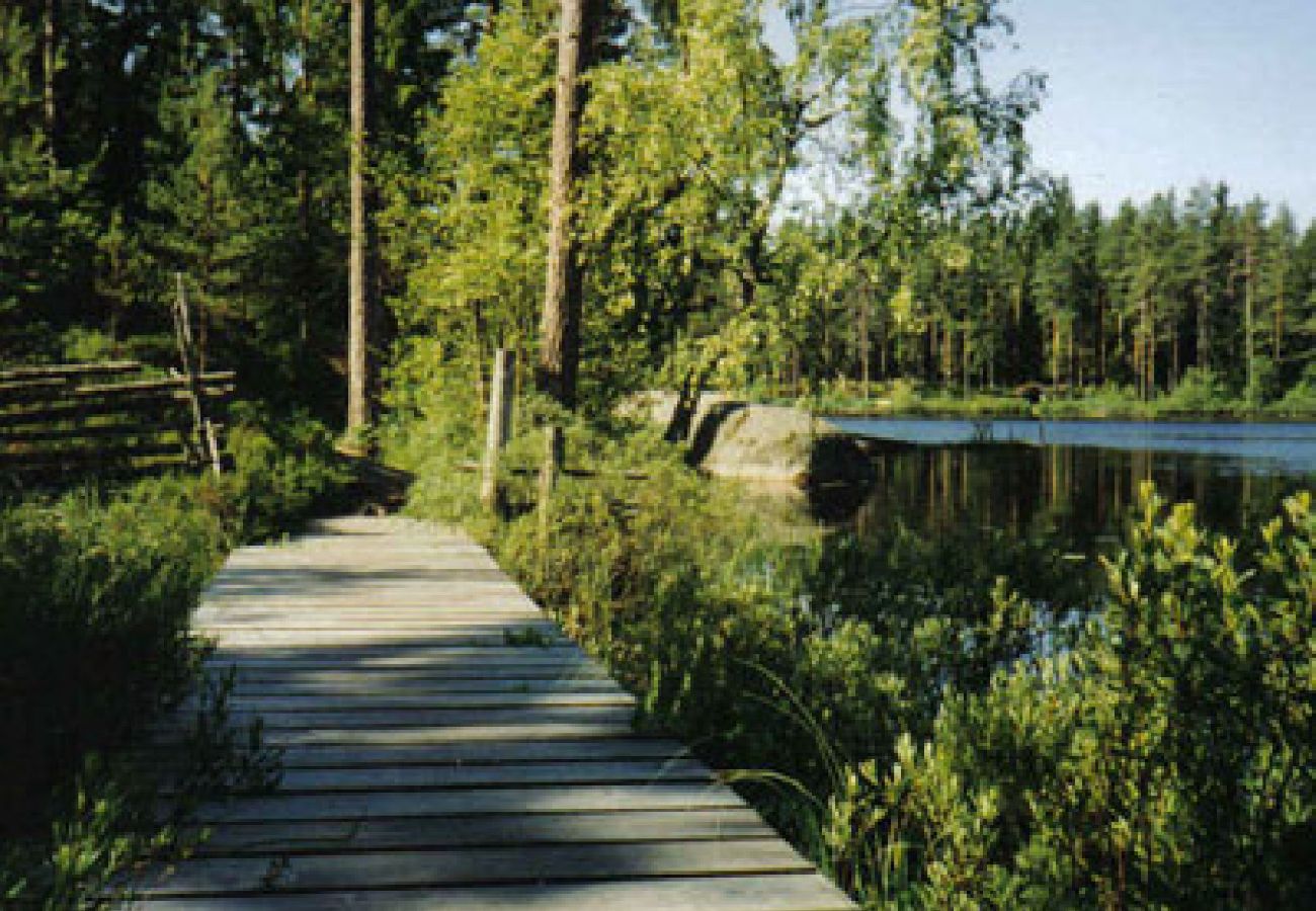 Ferienhaus in Älmeboda - Småland Urlaub umgeben von Wald und Seen 