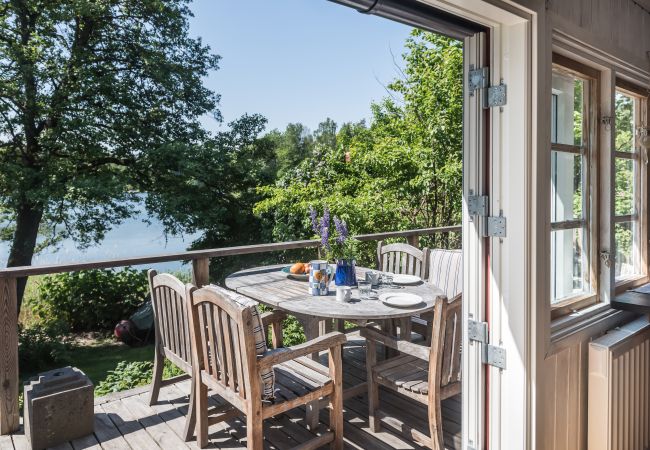 Ferienhaus in Värmdö - Urlaub in den Stockholmer Schären 20 Meter vom Meer