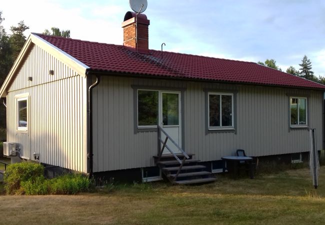 Ferienhaus in Alstermo - Schönes renoviertes Ferienhaus in Småland 