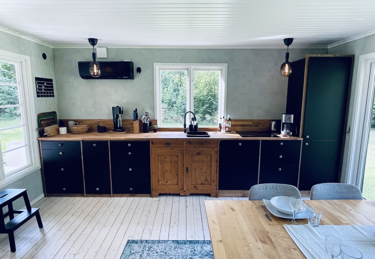 Ferienhaus in Broby - Modernes Ferienhaus am Ufer des Helgeån