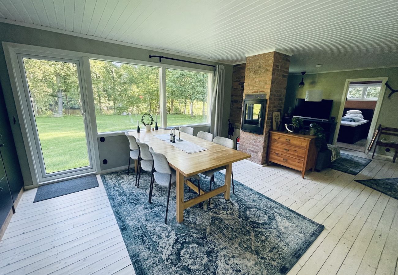 Ferienhaus in Broby - Modernes Ferienhaus am Ufer des Helgeån