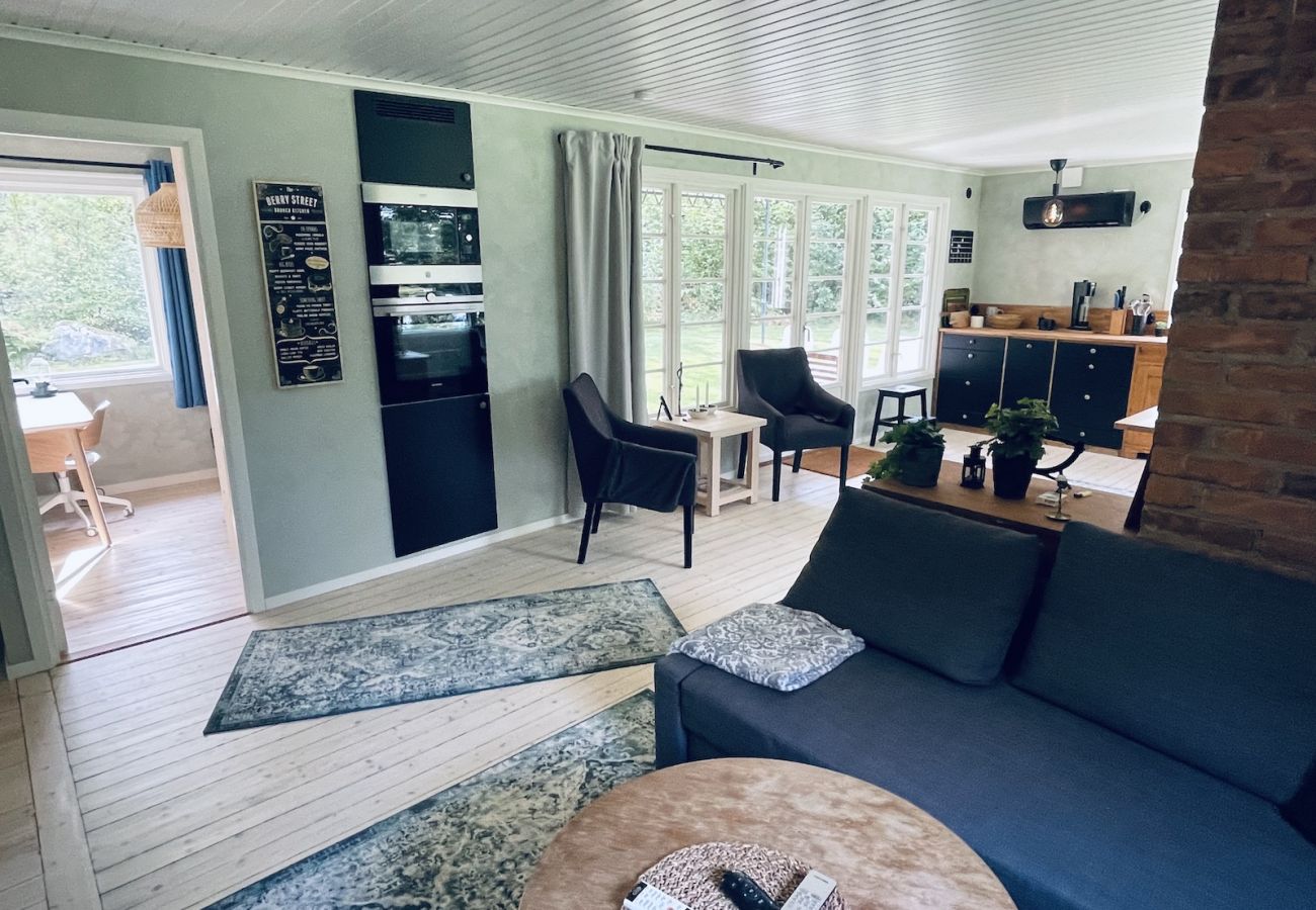 Ferienhaus in Broby - Modernes Ferienhaus am Ufer des Helgeån