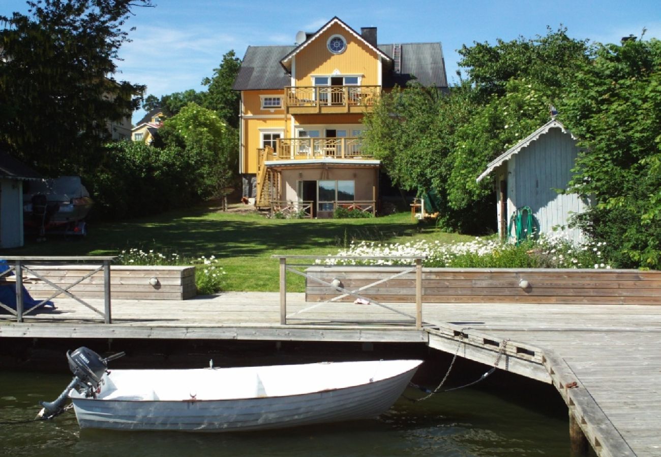 Ferienwohnung in Vaxholm - Fantastische Ferienwohnung direkt am Meer auf Vaxholm