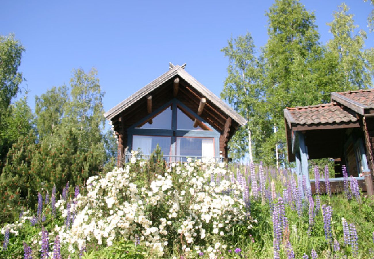 Ferienhaus in Mora - Traum-Ferienhaus am See in Dalarna mit Sauna