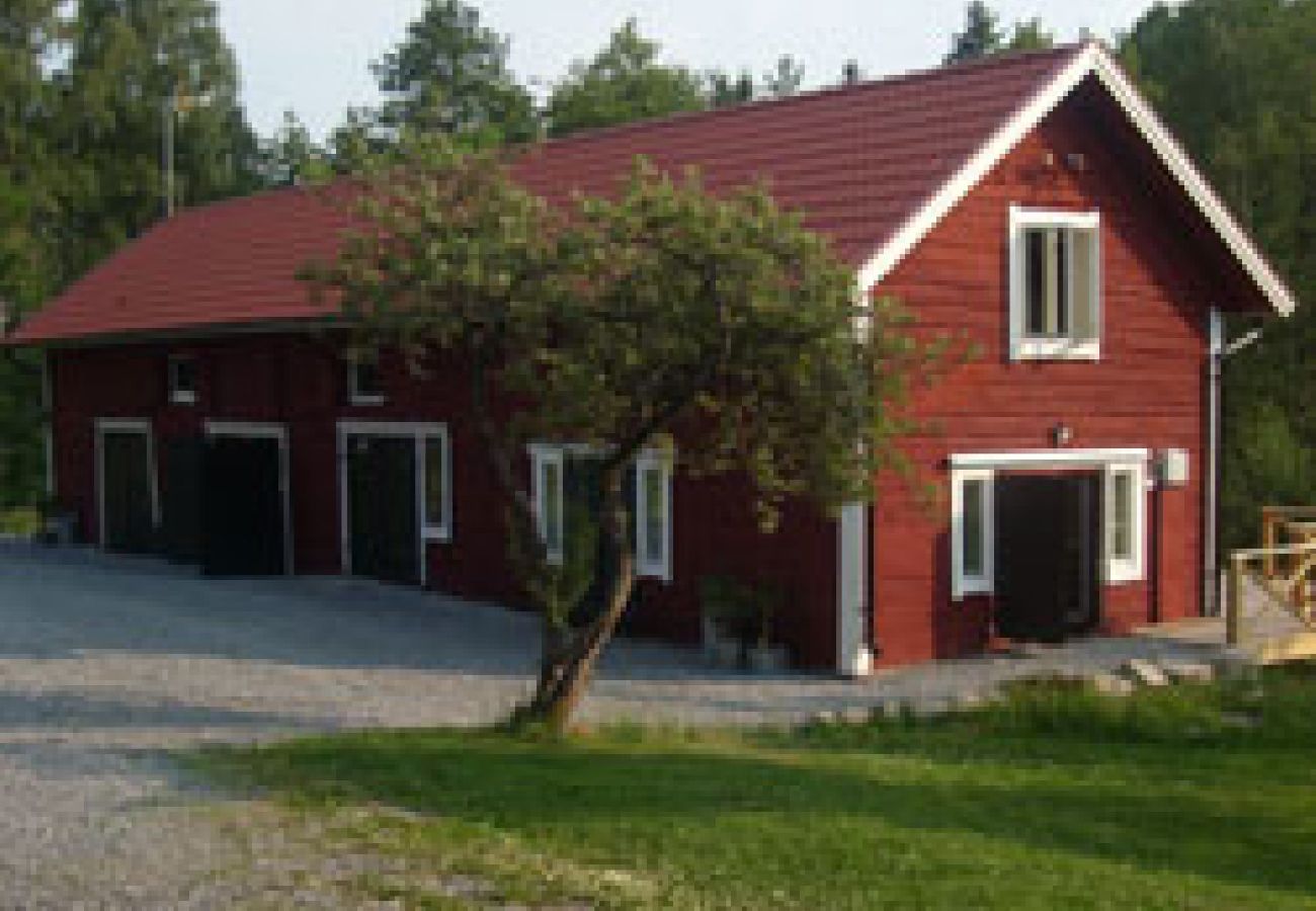 Ferienhaus in Köping - Ekengård