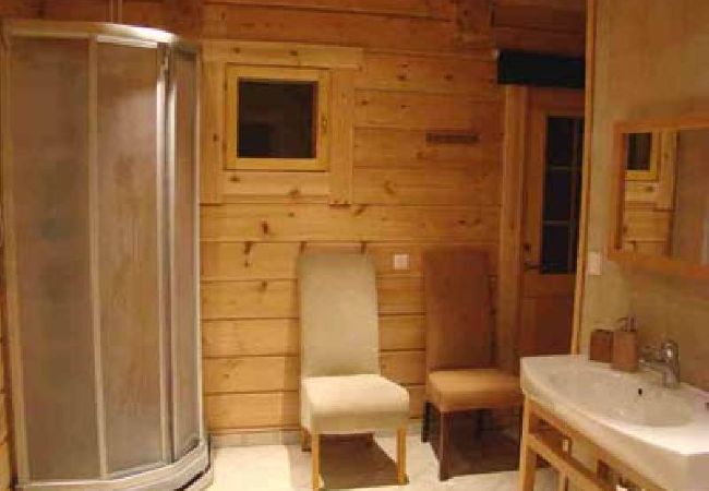 Ferienhaus in Bräcke - Wunderbares Komfort-Blockhaus direkt am See  Ferienhaus in Bräcke - Wunderbares Komfort-Blockhaus direkt am See