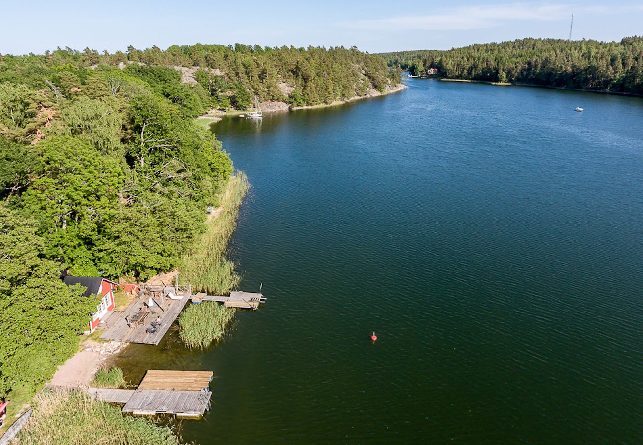 Ferienhaus in Värmdö - Urlaub direkt am Wasser vor den Türen Stockholm