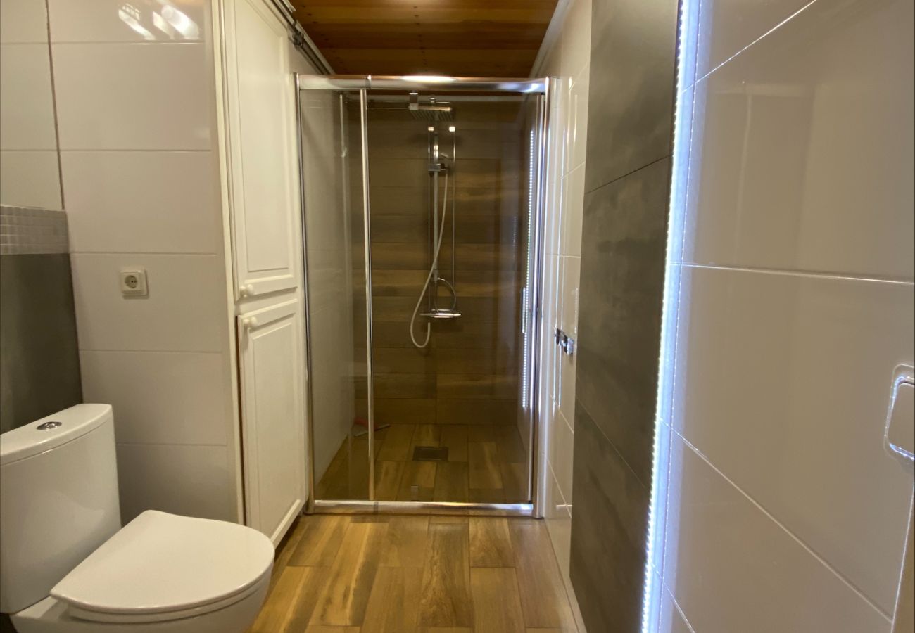 Ferienhaus in Lenhovda - Ferienhaus mit Boot mitten im schwedischen Glasreich