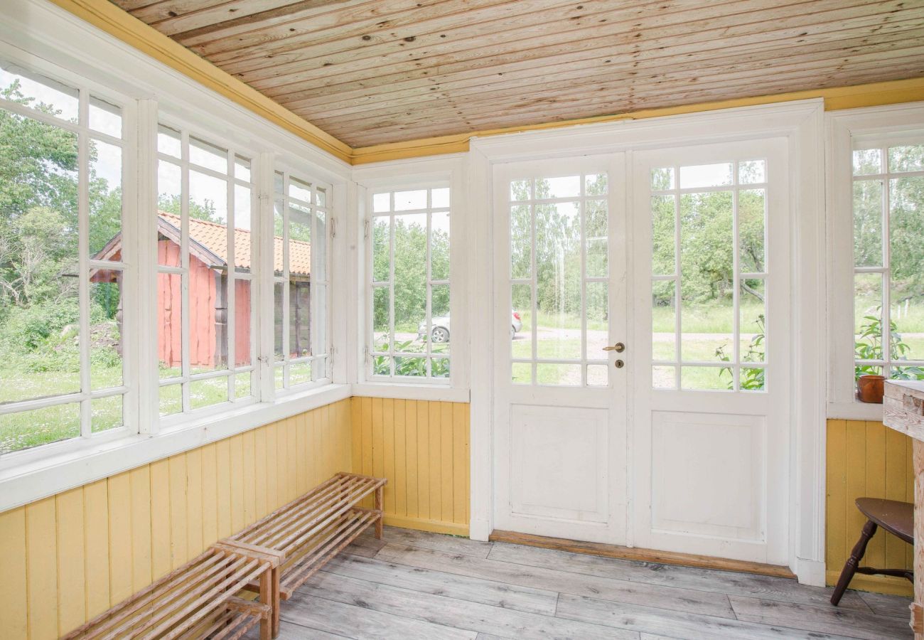 Ferienhaus in Gränna - Ferienhaus auf einem Seegrundstück mit eigener Badestelle, Boot sowie einer Sauna