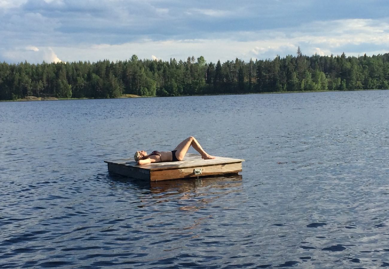 Ferienhaus in Järlåsa - Urlaub In Uppland unweit vom See Siggeforasjön