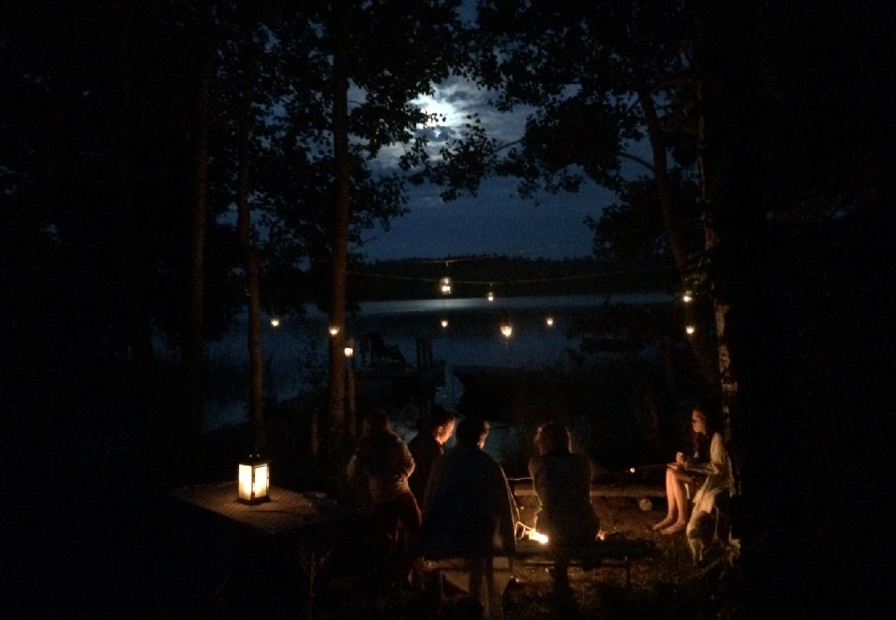 Ferienhaus in Järlåsa - Urlaub In Uppland unweit vom See Siggeforasjön