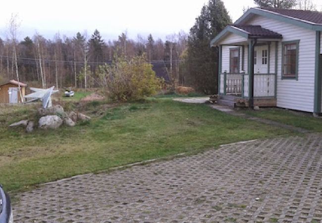 Ferienhaus in Motala - Schönes modernes Ferienhaus am Vätternsee mit drei Schlafzimmern