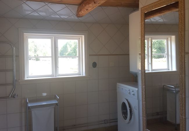 Ferienhaus in Vissefjärda - Ferienhaus in den Wäldern Smålands  mit Boot unweit vom See mit Boot, Internet und Sauna am See Ferienhaus in Vissefjärda - Ferienhaus in den Wäldern Smålands  mit Boot unweit vom See mit Boot, Internet und Sauna am See
