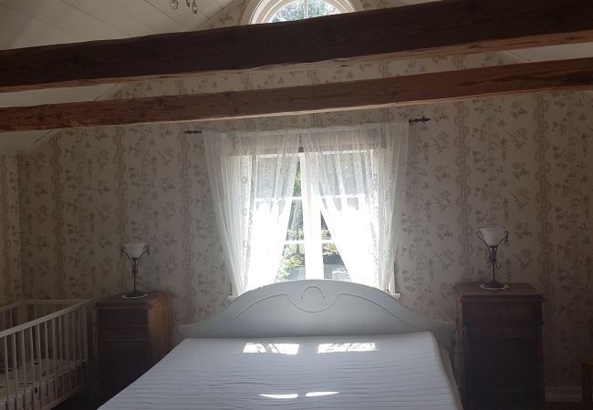 Ferienhaus in Vissefjärda - Ferienhaus in den Wäldern Smålands  mit Boot unweit vom See mit Boot, Internet und Sauna am See Ferienhaus in Vissefjärda - Ferienhaus in den Wäldern Smålands  mit Boot unweit vom See mit Boot, Internet und Sauna am See