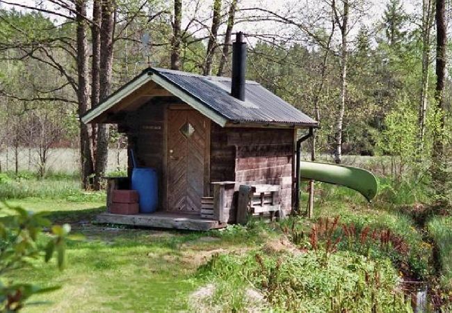 Ferienhaus in Skillingaryd - Ferienhaus am Wasser mit Sauna