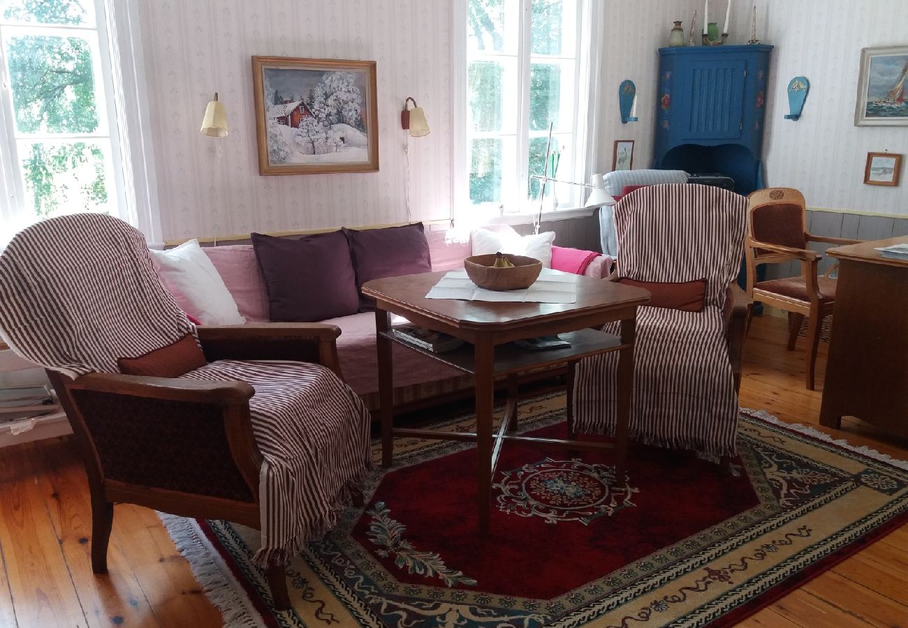 Ferienhaus in Vikbolandet - Auf einem Wassergrundstück mit eigenem Bootssteg