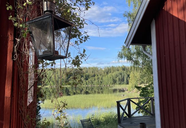 Ferienhaus in Mörlunda - Urlaub direkt am See in Småland und ohne Nachbarn Ferienhaus in Mörlunda - Urlaub direkt am See in Småland und ohne Nachbarn