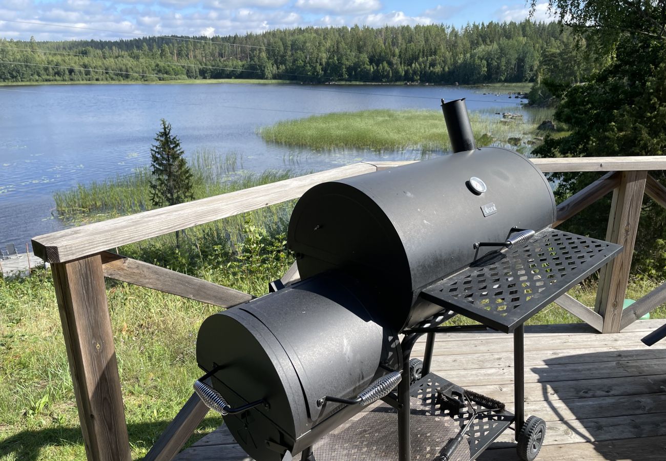 Ferienhaus in Mörlunda - Urlaub direkt am See in Småland und ohne Nachbarn