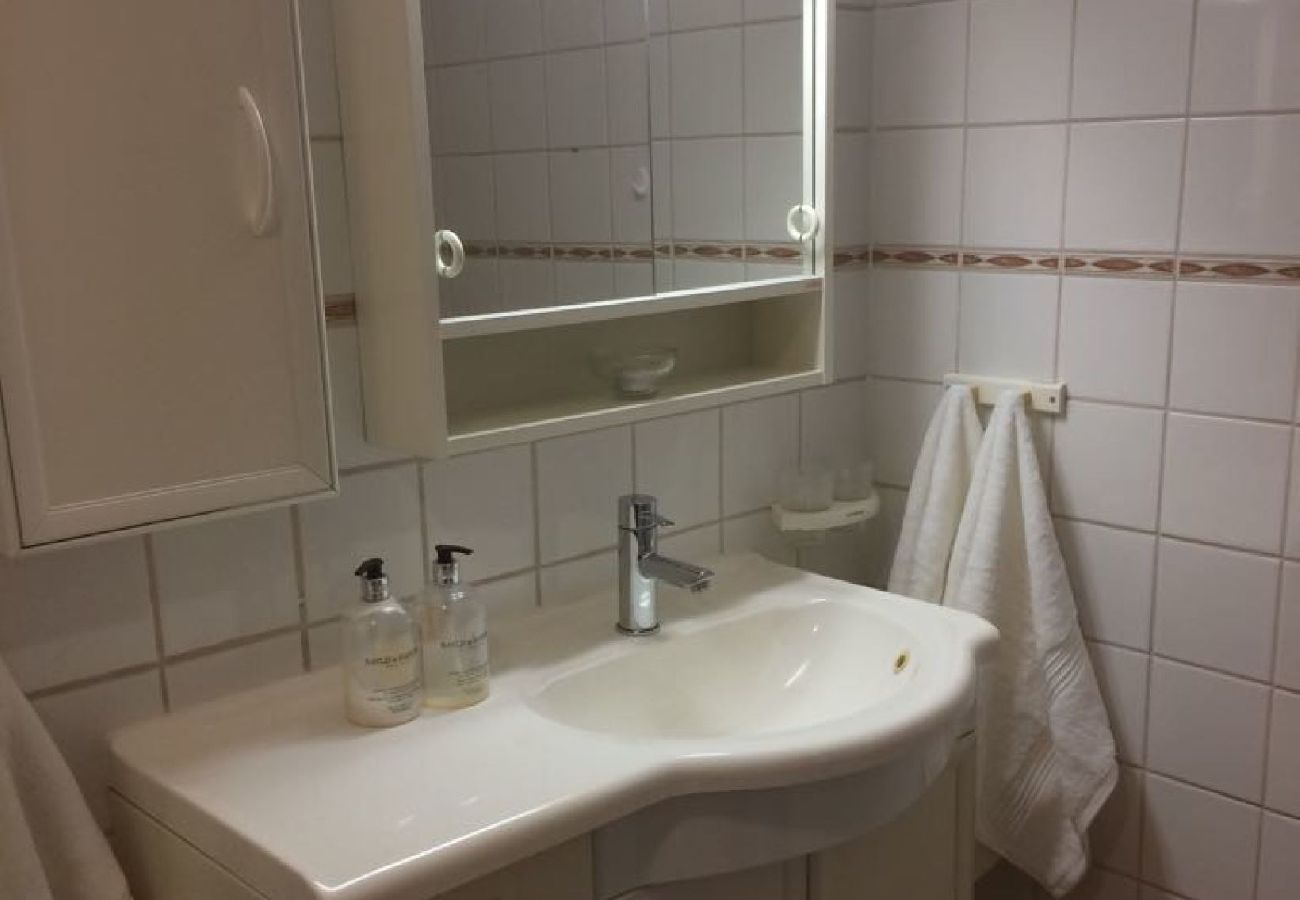 Ferienhaus in Annerstad - Ferienhaus direkt am See Kösen