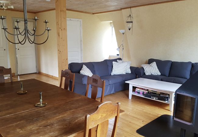 Ferienhaus in Älmeboda - Typisch rot-weisses Ferienhaus umgeben von Wald und See Ferienhaus in Älmeboda - Typisch rot-weisses Ferienhaus umgeben von Wald und See