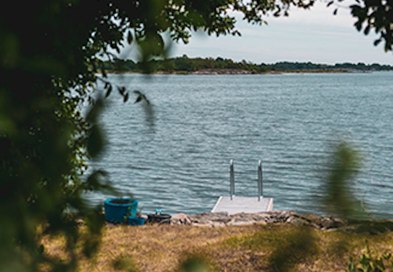 Ferienhaus in Ronneby - Toplage am Meer mit eigener Terrasse zum Wasser