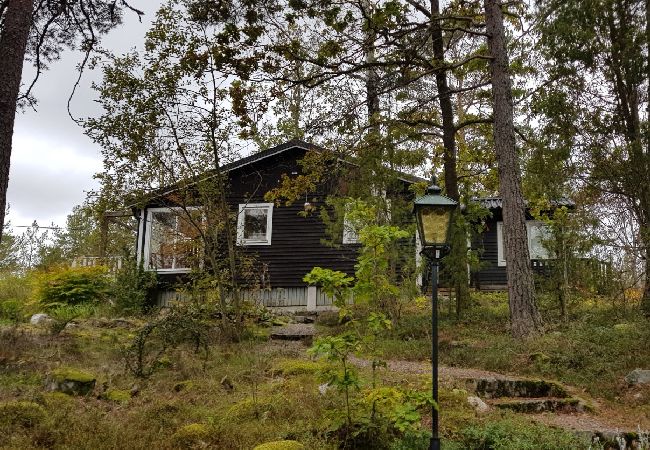 Ferienhaus in Valdemarsvik - Ferienhaus in den Schären an der Ostsee mit teilweise Meerblick Ferienhaus in Valdemarsvik - Ferienhaus in den Schären an der Ostsee mit teilweise Meerblick