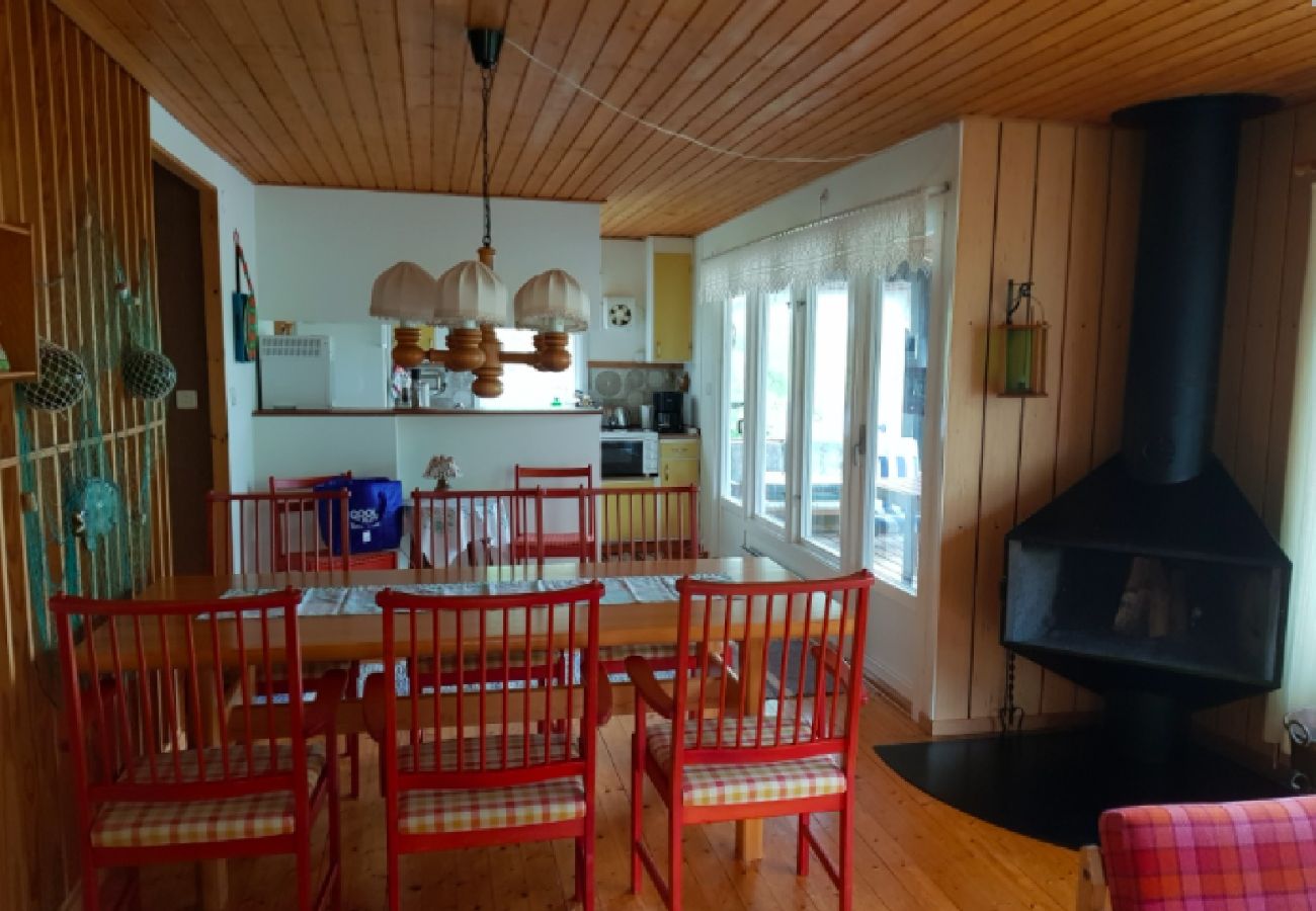 Ferienhaus in Valdemarsvik - Ferienhaus in den Schären an der Ostsee mit teilweise Meerblick