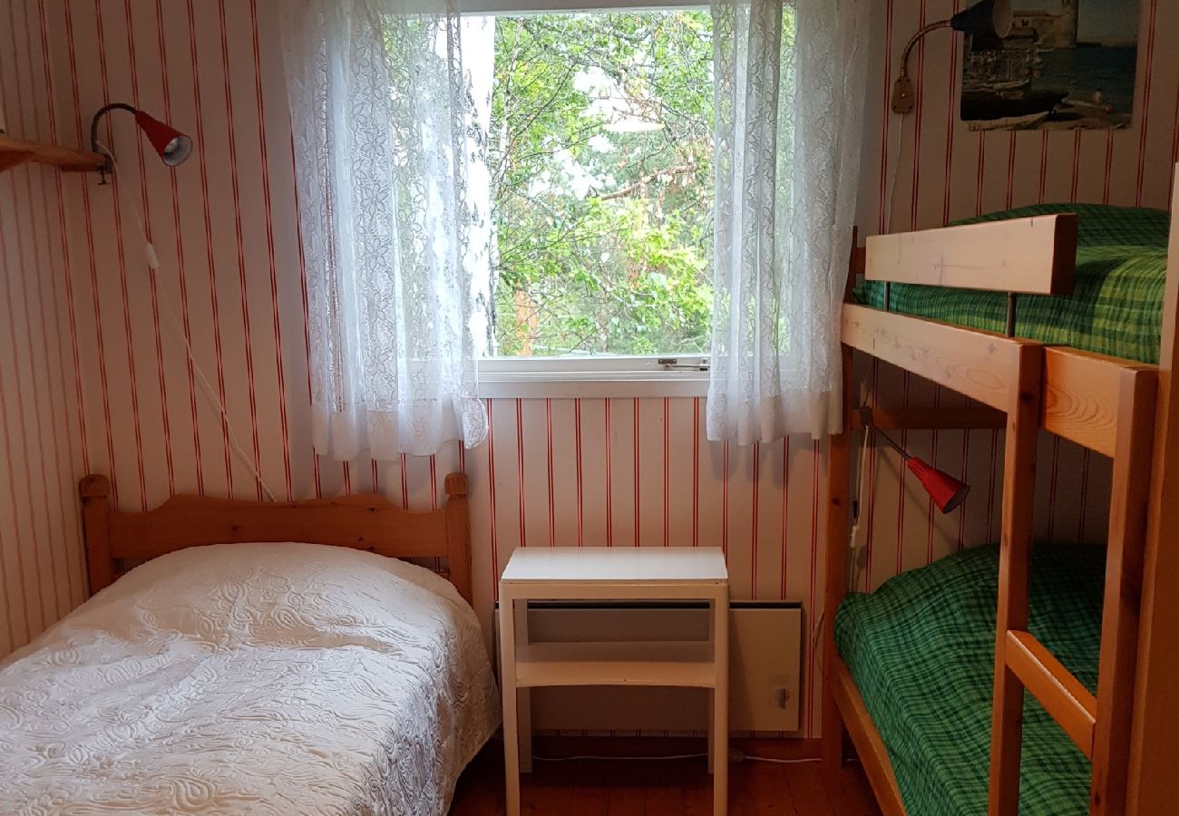 Ferienhaus in Valdemarsvik - Ferienhaus in den Schären an der Ostsee mit teilweise Meerblick