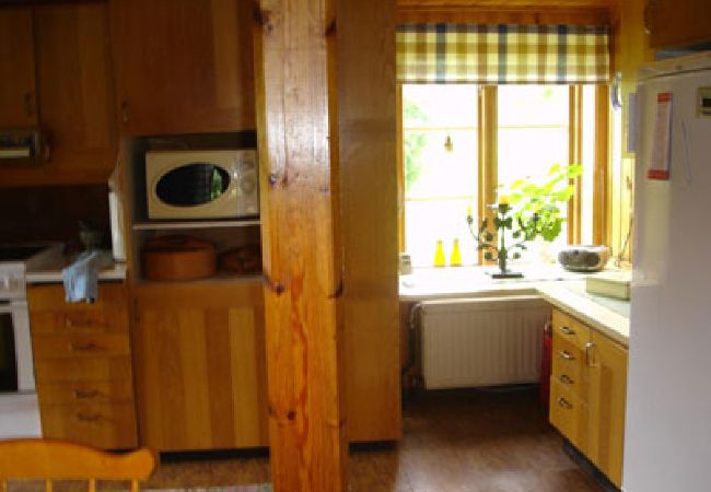 Ferienhaus in Tived - Urlaub auf einem Landhof mit eigenem Boot Ferienhaus in Tived - Urlaub auf einem Landhof mit eigenem Boot