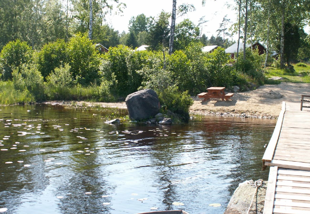 Ferienhaus in Väckelsång - Grosses Komfort-Ferienhaus mit privatem pool , Motorboot und Seeblick