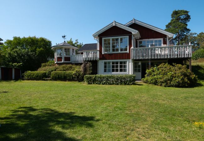 Ferienhaus in Österskär - Ferienhaus am Wasser im Stockholmer Schärengarten