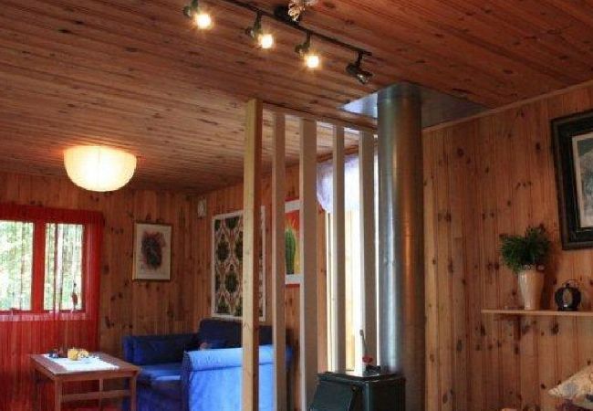 Ferienhaus in Oskarshamn - Rot-weisses Ferienhäuschen auf dem Lande in Småland unweit der Ostküste