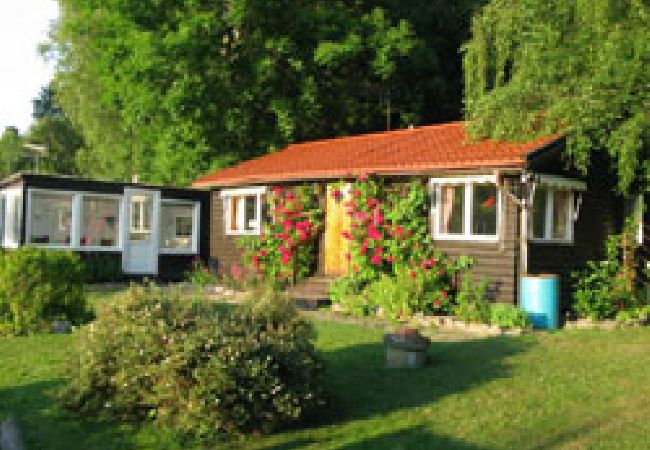 Ferienhaus in Hölö - Sommarstuga Mörkö