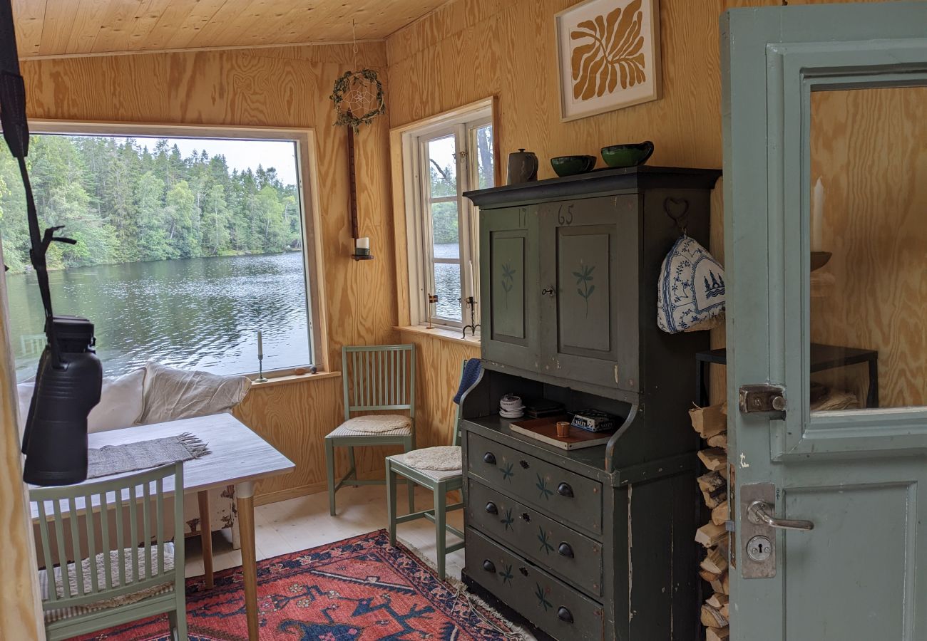 Ferienhaus in Lindome - Island cottage 