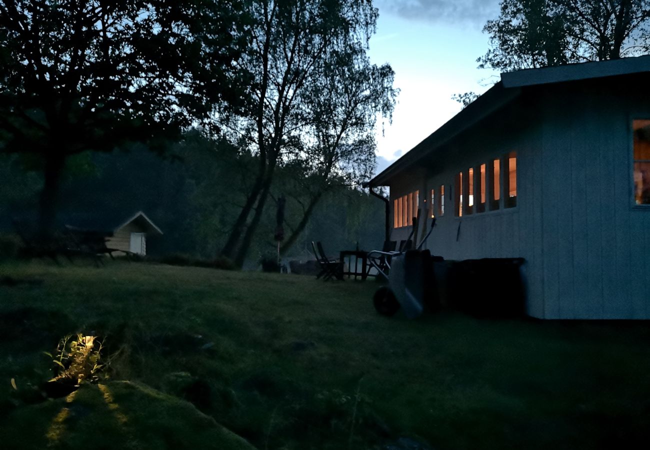 Ferienhaus in Lindome - Island cottage 