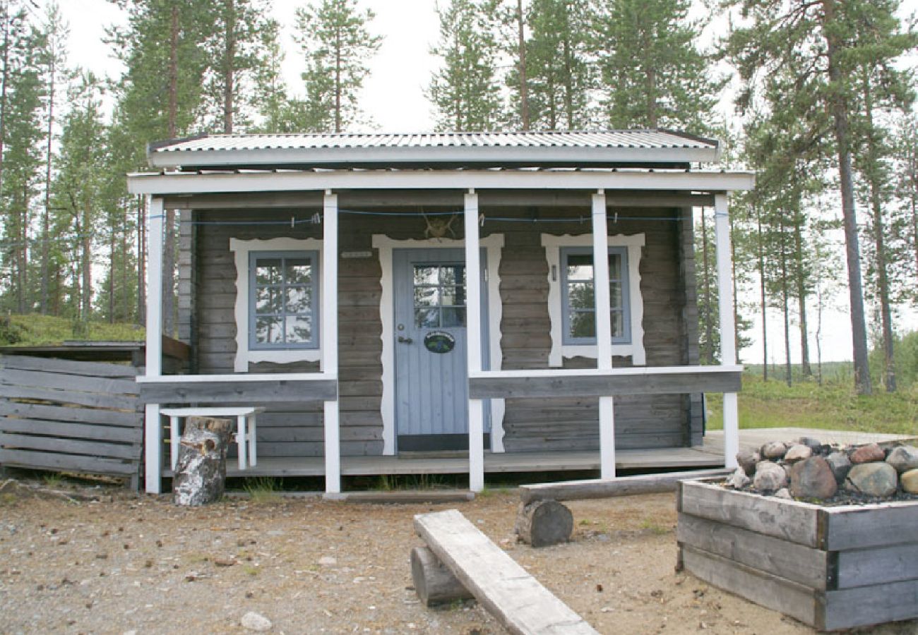 Ferienhaus in Arvidsjaur - Urlaub im Blaubeerwald am See mit Boot