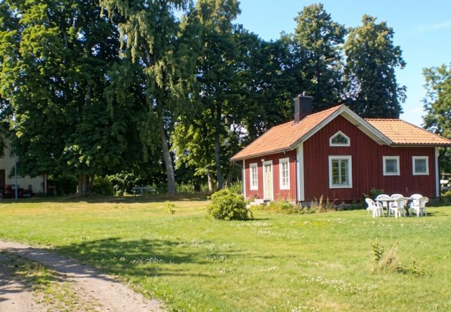 Ferienhaus in Motala - Ferienhaus auf einem Landhof am Vättern See