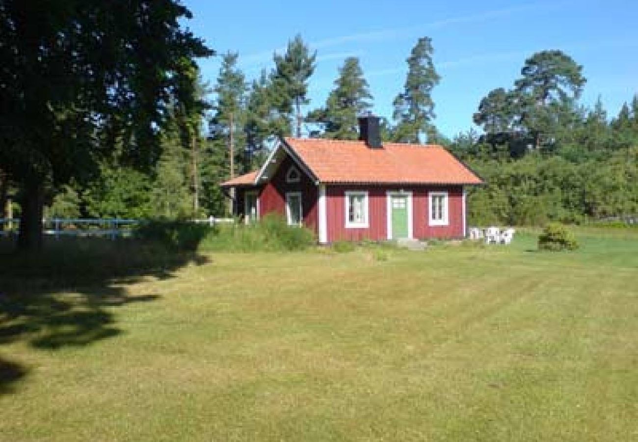 Ferienhaus in Motala - Ferienhaus auf einem Landhof am Vättern See