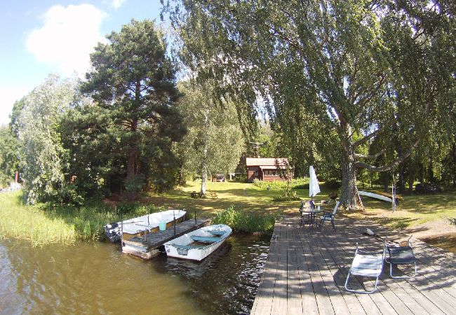 Ferienhaus in Strängnäs - Sjötomt Vadholmsholm