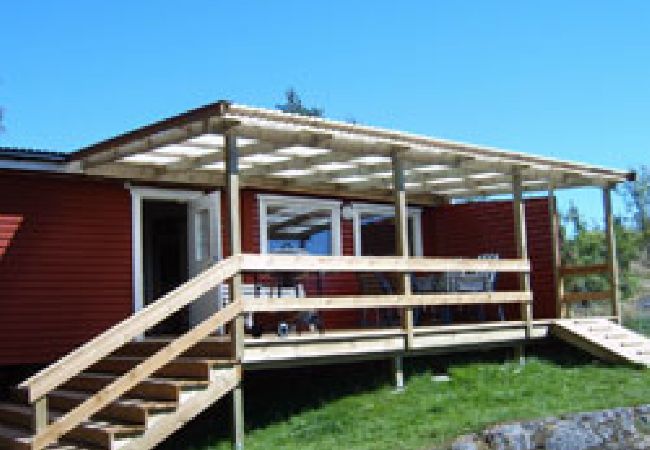 Ferienhaus in Vikbolandet - Angelurlaub mit Blick auf die See