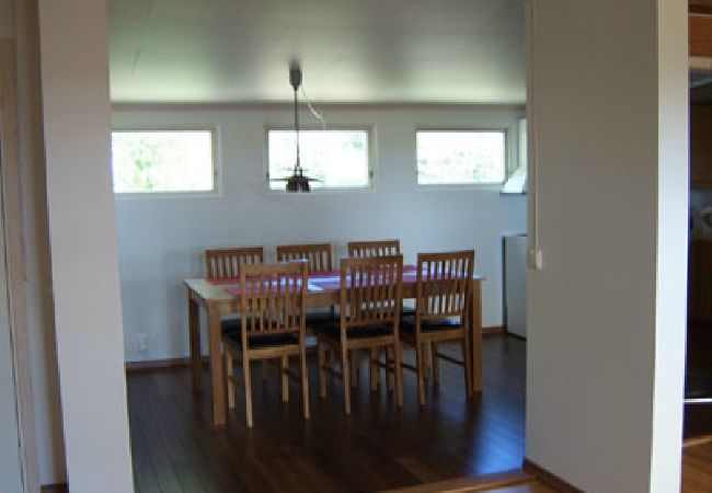 Ferienhaus in Vikbolandet - Angelurlaub mit Blick auf die See