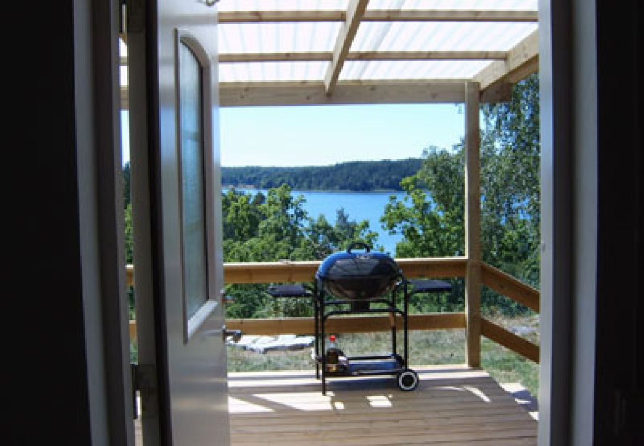 Ferienhaus in Vikbolandet - Angelurlaub mit Blick auf die See