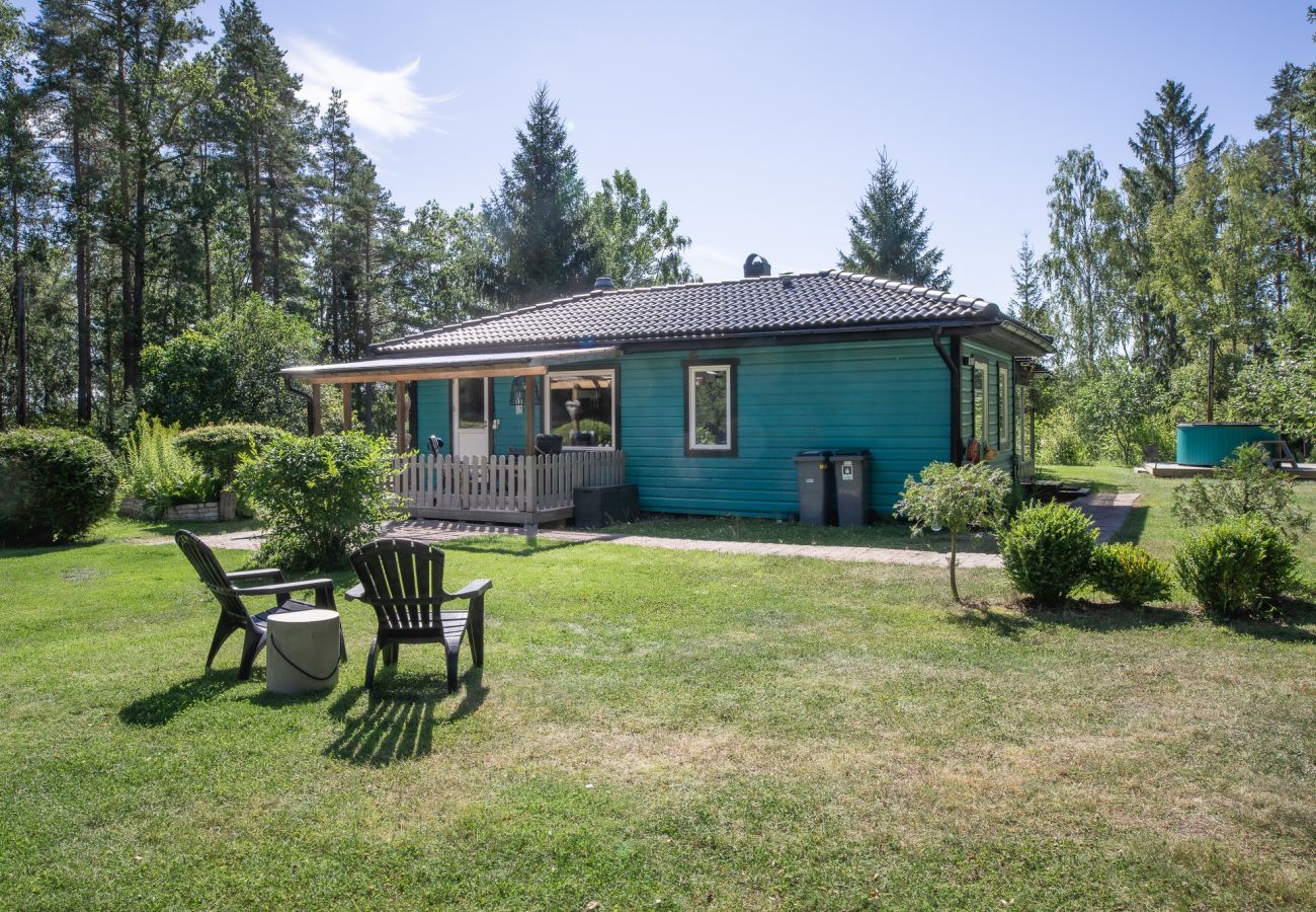 Ferienhaus in Flen - Ferienhaus im Herzen von Sörmland mit eigenem Boot, Sauna und Spa