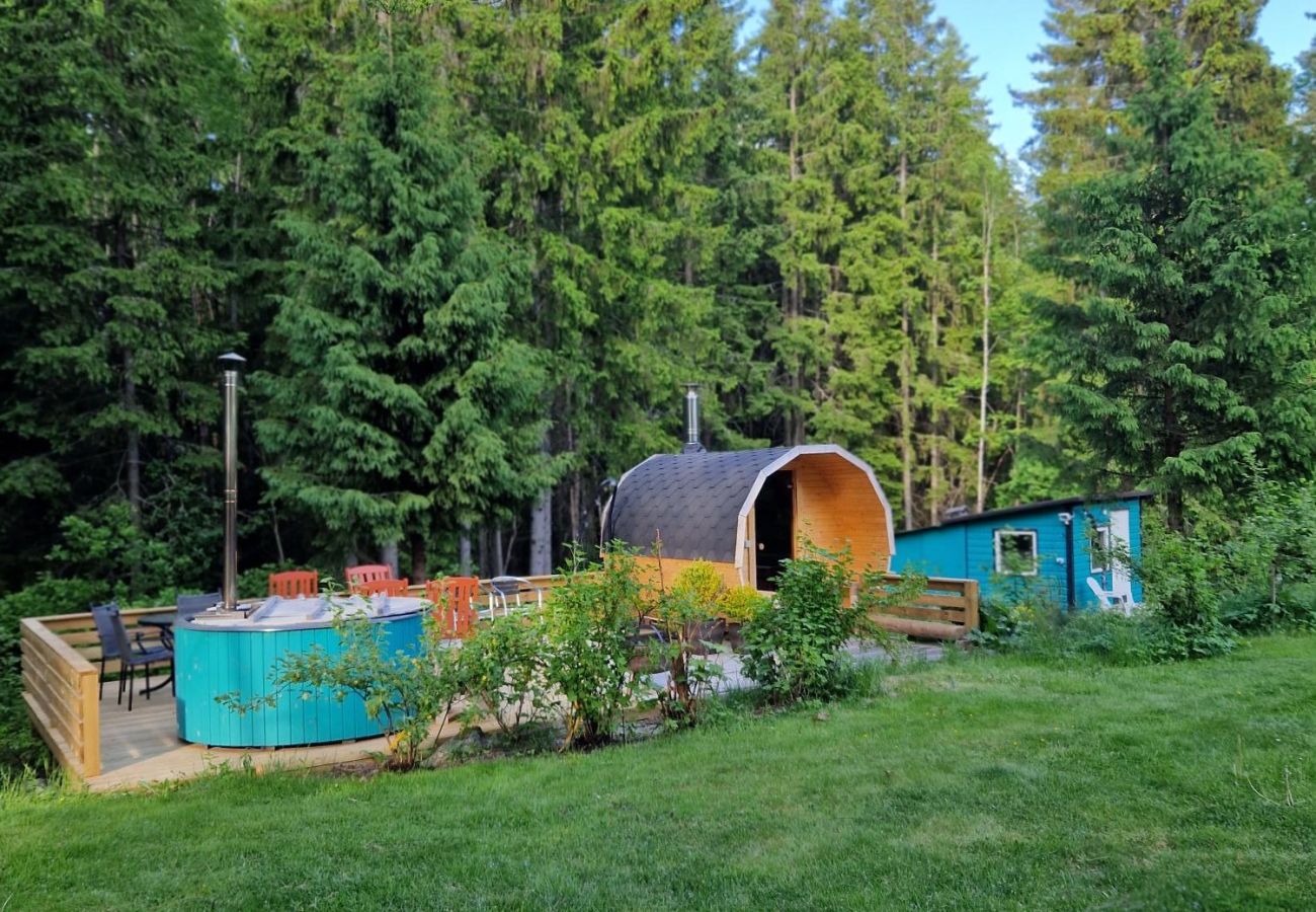 Ferienhaus in Flen - Ferienhaus im Herzen von Sörmland mit eigenem Boot, Sauna und Spa