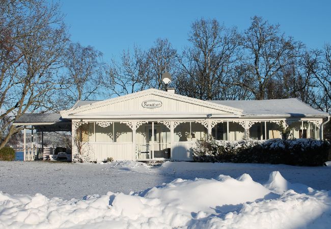 Ferienhaus in Ulricehamn - Grosses Ferienhaus mit Seeblick in Ulricehamn