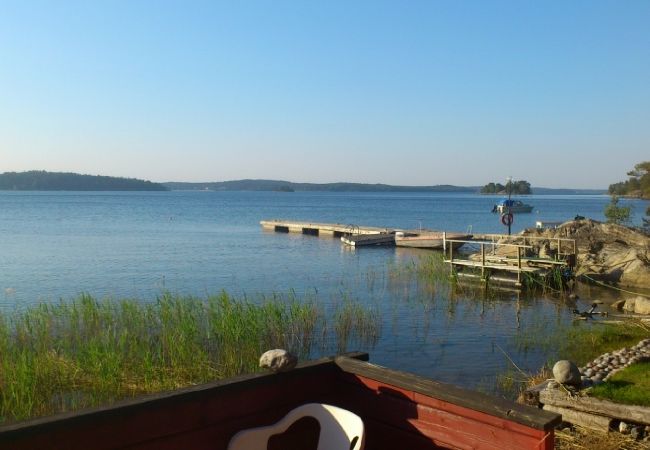 Ferienhaus in Muskö - Direkt am Wasser unweit von Stockholm