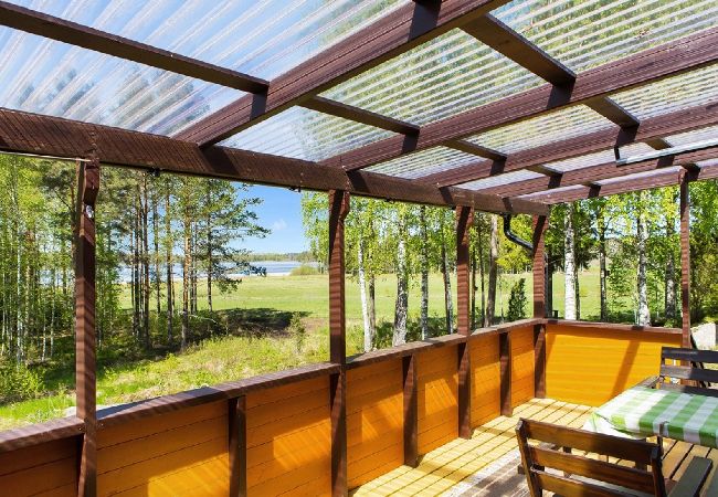 Ferienhaus in Kristinehamn - Ferienhaus mit Seeblick über den Kväggensee