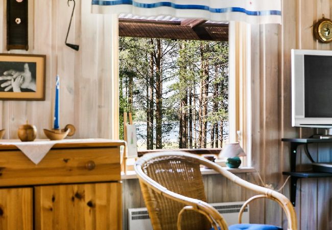 Ferienhaus in Kristinehamn - Ferienhaus mit Seeblick über den Kväggensee