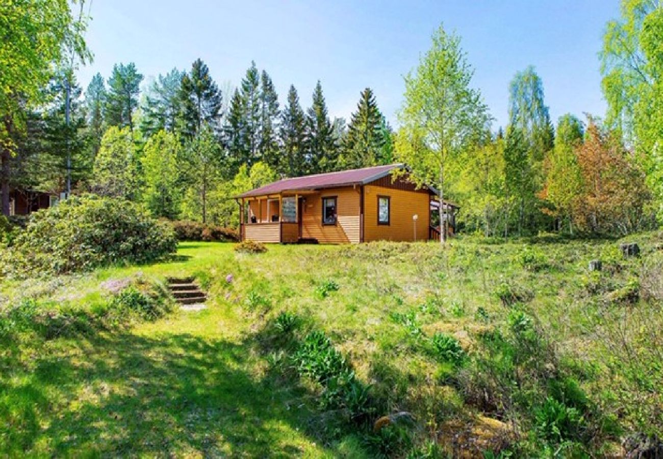 Ferienhaus in Kristinehamn - Ferienhaus mit Seeblick über den Kväggensee